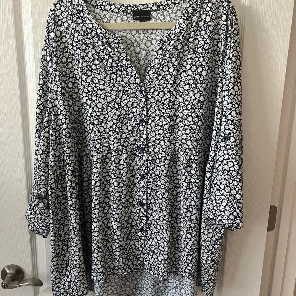 Jones New York Navy and White Floral Button-Down Shirt